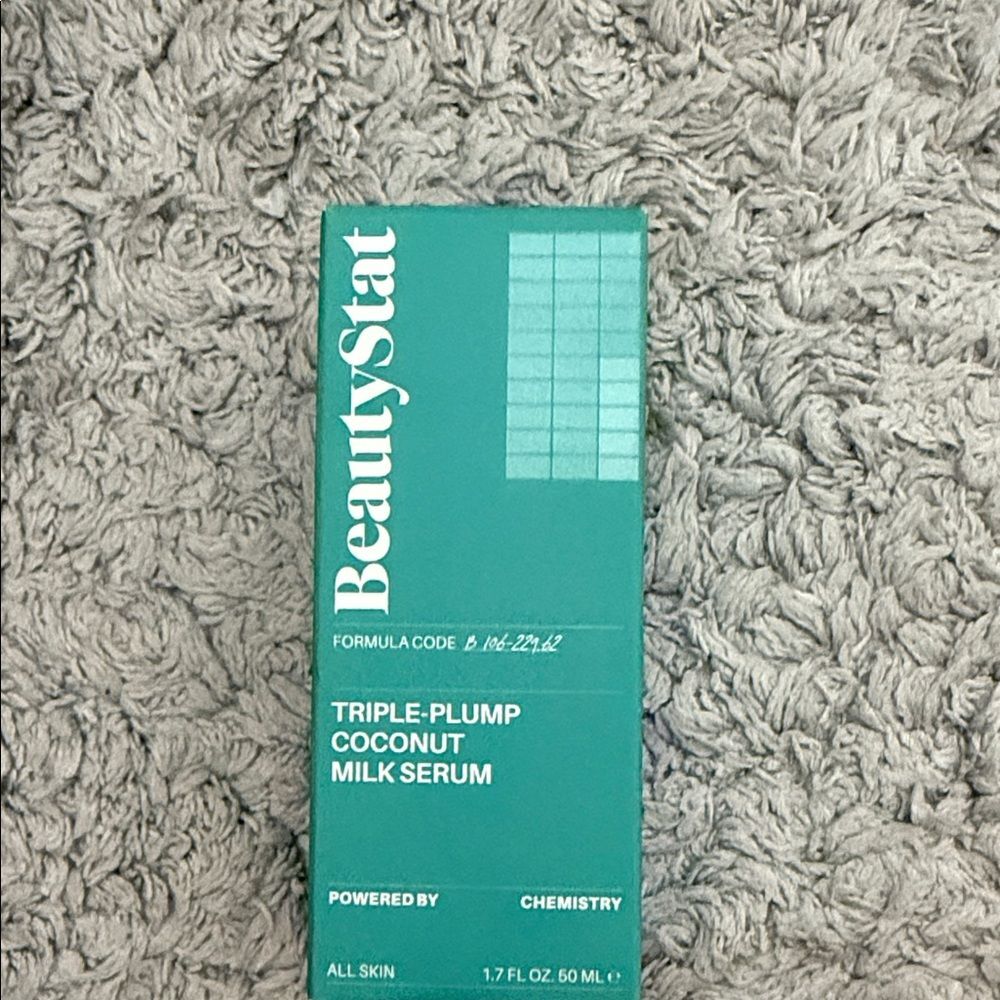BeautyStat Triple-Plump Coconut Milk Serum in Turquoise